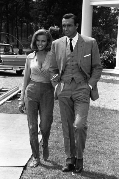 sean-connery-and-honor-blackman