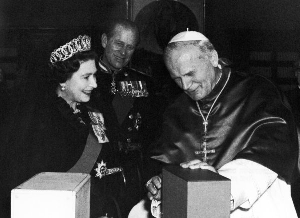 The Queen With Pope John Paul II